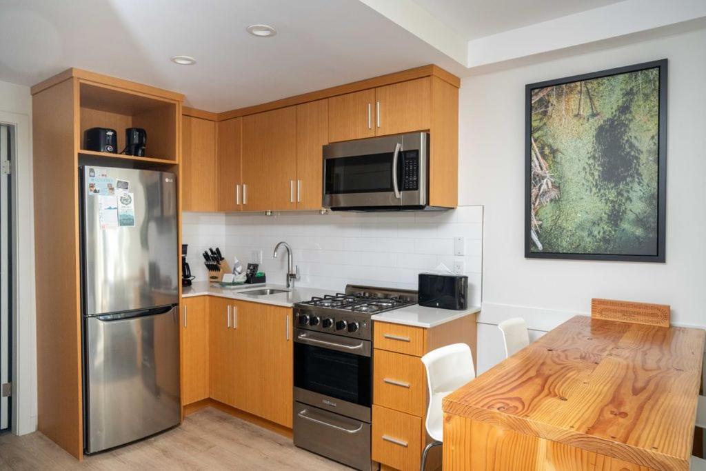 Pacific Sands 4*