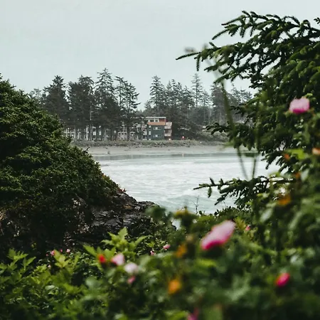 Pacific Sands Beach Resort Tofino Exterior photo