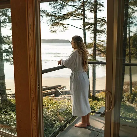 Pacific Sands Beach Resort Tofino Exterior photo